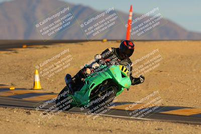 media/Dec-16-2023-CVMA (Sat) [[bb38a358a2]]/Race 13 Amateur Supersport Middleweight/